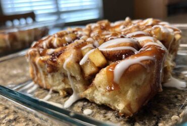 Caramel Apple Cinnamon Rolls