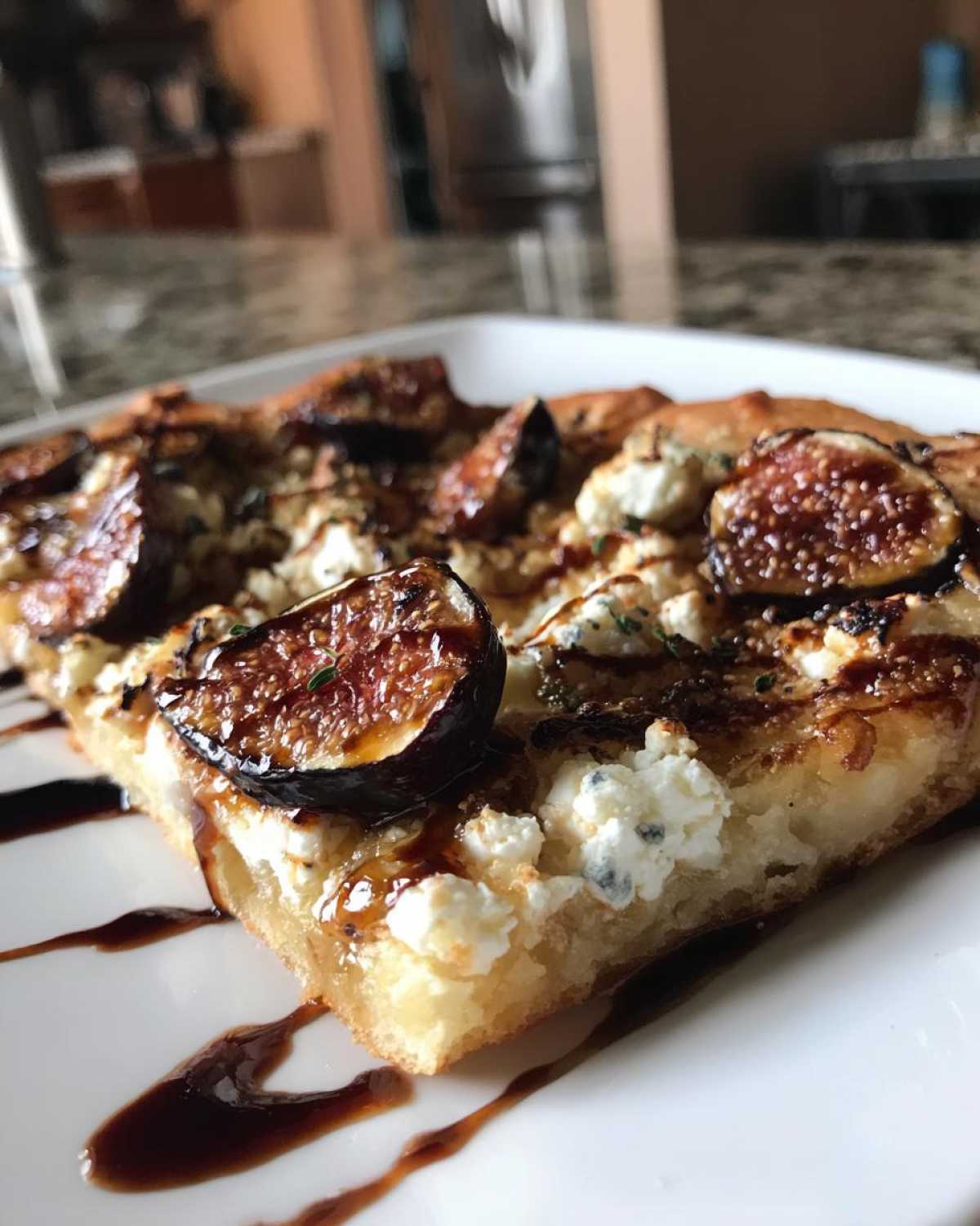 Caramelized Fig and Goat Cheese Flatbread - detail 2