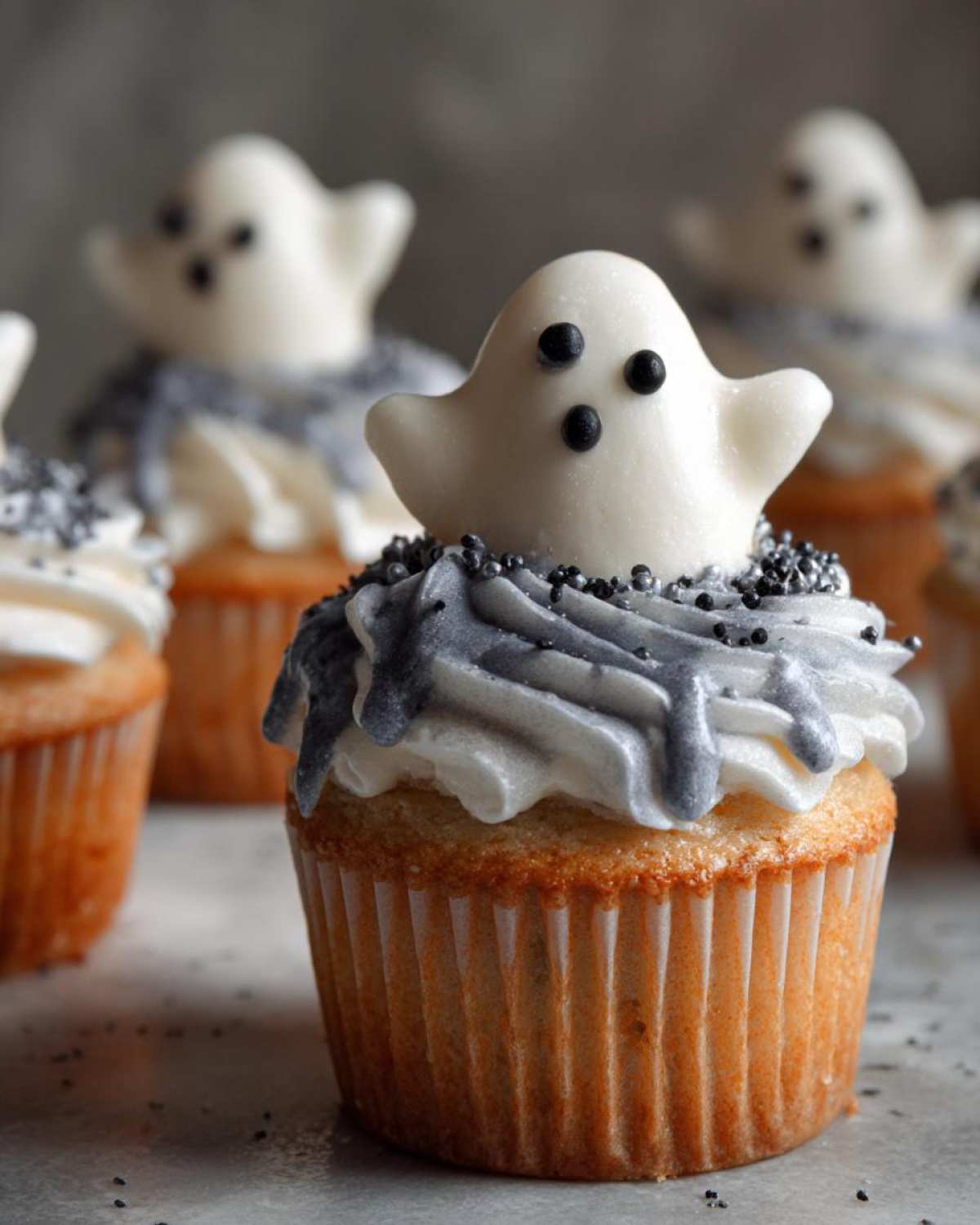 Glow-in-the-Dark Ghost Cupcakes - detail 1