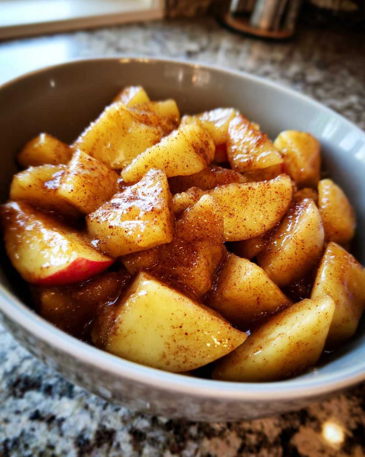 Slow Cooker Cinnamon Apples - detail 1