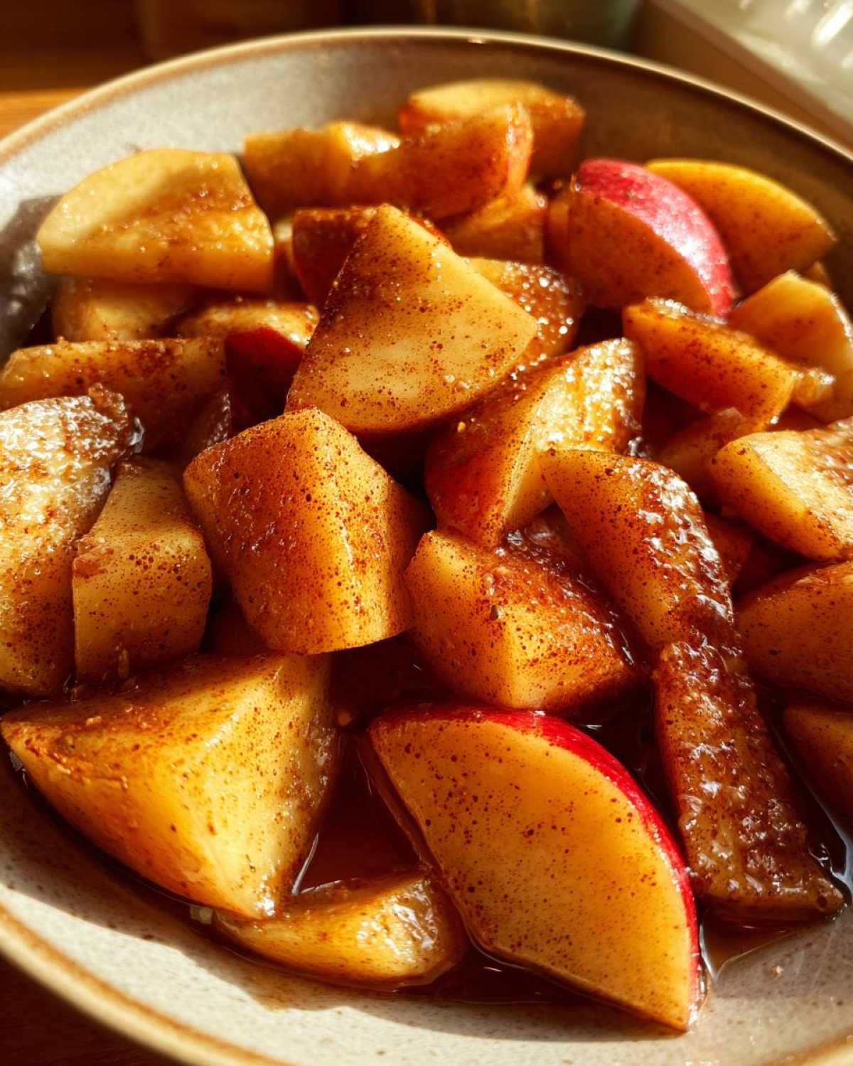 Slow Cooker Cinnamon Apples - detail 4